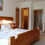 Paulingbauer Farm stay *